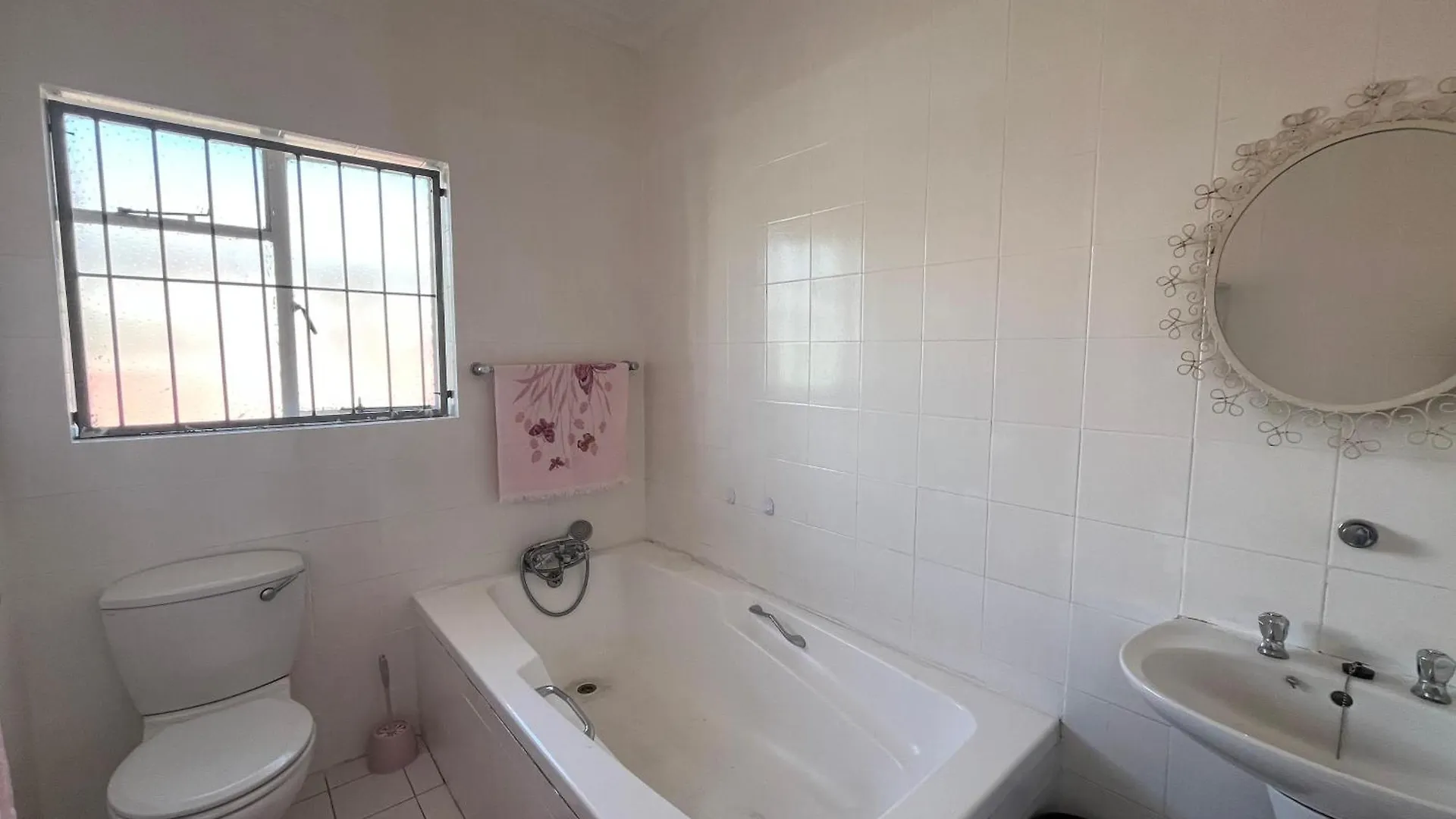 Urban View Self Catering Apartment Port Elizabeth
